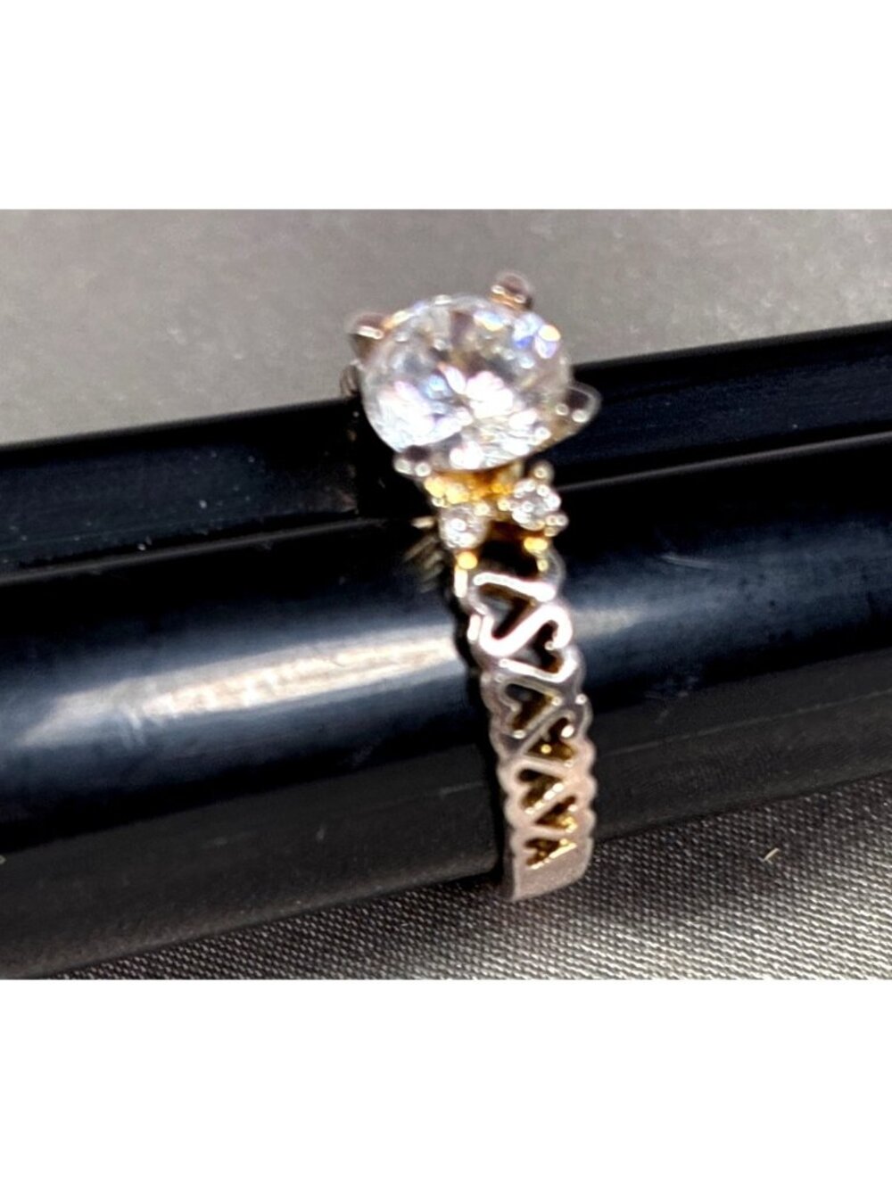 925 Sterling Silver CZ Solitaire Ring Heart Design Size 10.25
